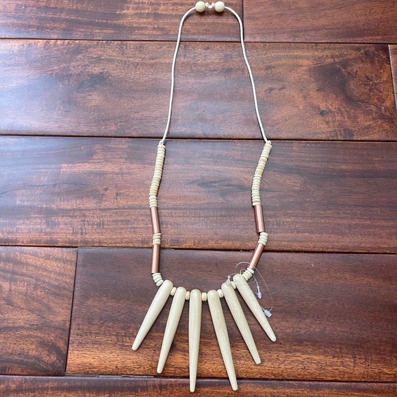 Wooden Spikes Adjustable Necklace - Picture 2 of 2